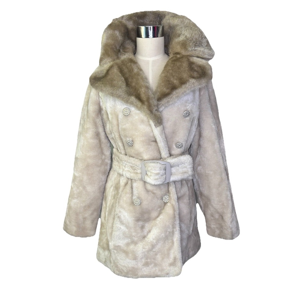 VTG Betty Rose ILGWU Union Made Beige Faux Fur Belted Coat Women's